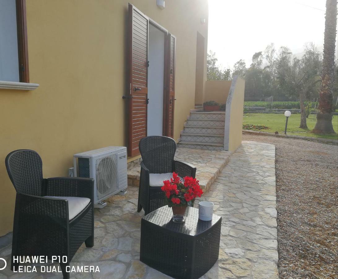 B&B Fiori Di Pesco Фертилия Экстерьер фото