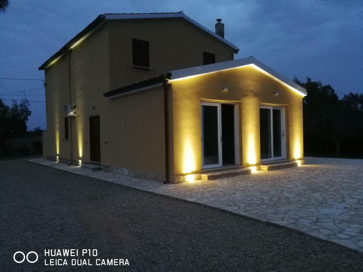 B&B Fiori Di Pesco Фертилия Экстерьер фото