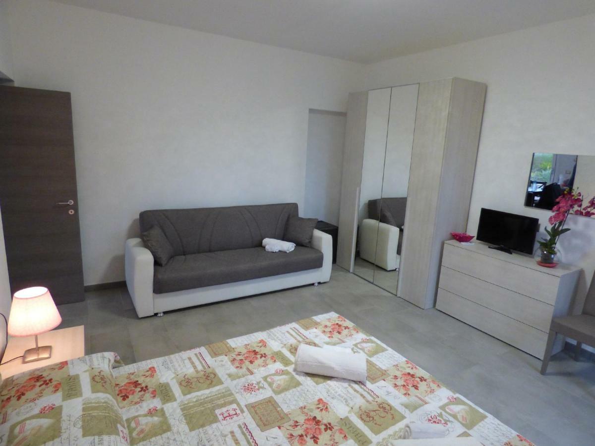 B&B Fiori Di Pesco Фертилия Экстерьер фото