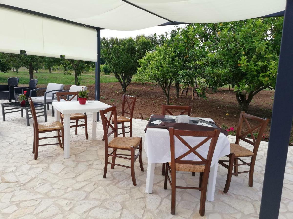 B&B Fiori Di Pesco Фертилия Экстерьер фото